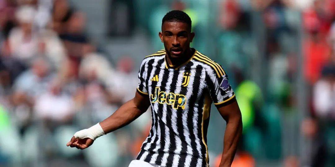 爱游戏vip注册-关于利物浦防线稳固，力拼卡尔蒂斯全力拿分的信息