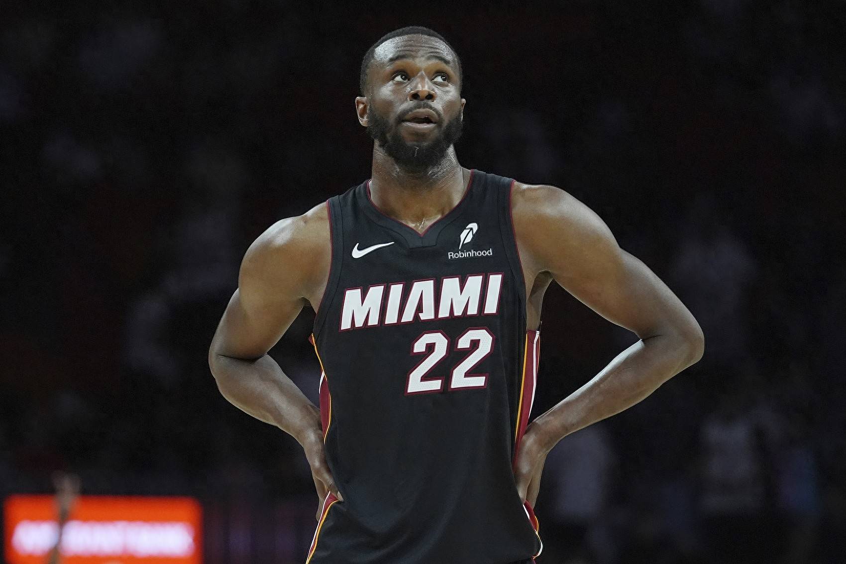 爱游戏中国官网-热火队遭遇骑士医疗疑问,球队整体战力有所折损的简单介绍