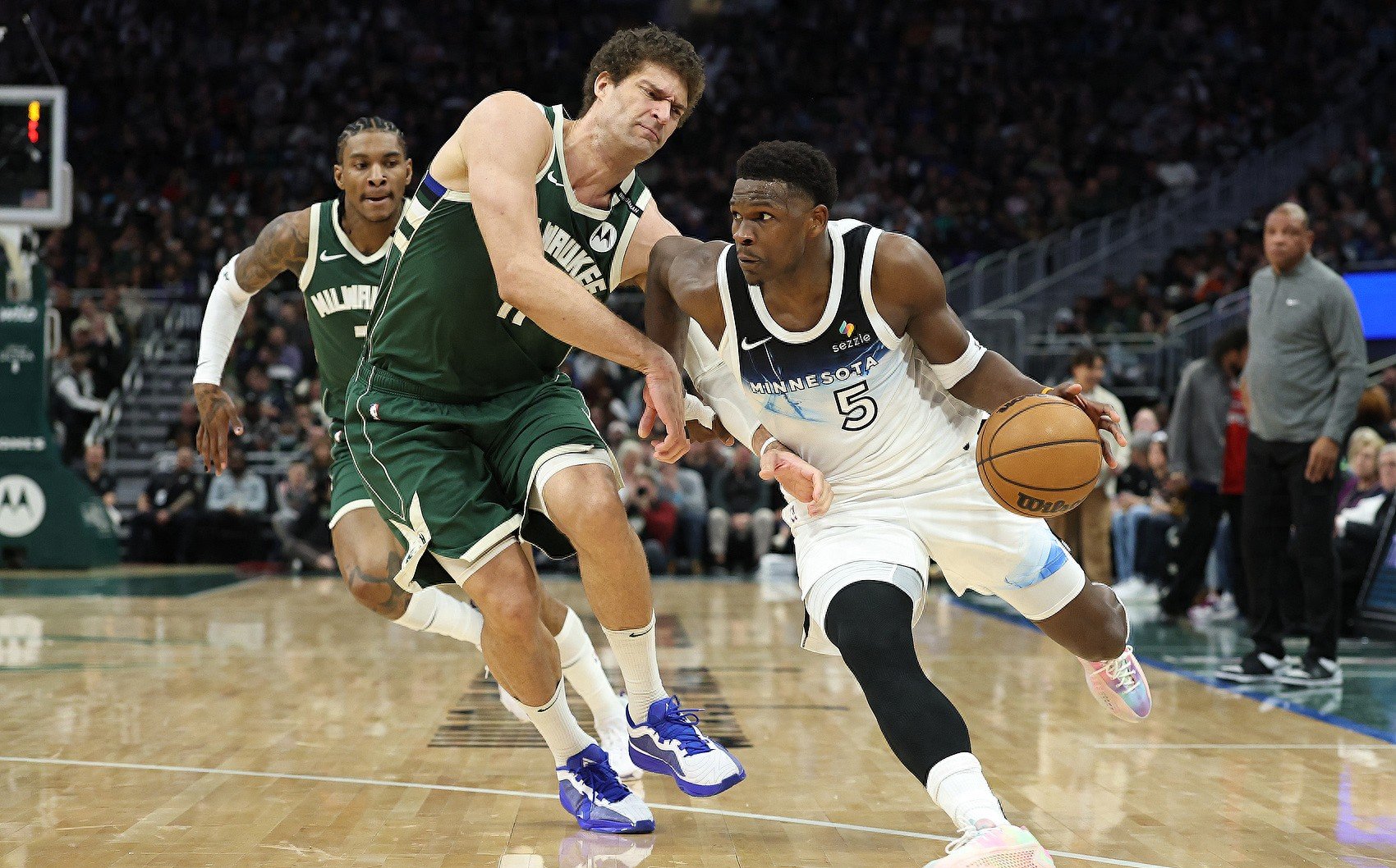 爱游戏入口-森林狼突破防线,战胜骑士取得两连胜的简单介绍