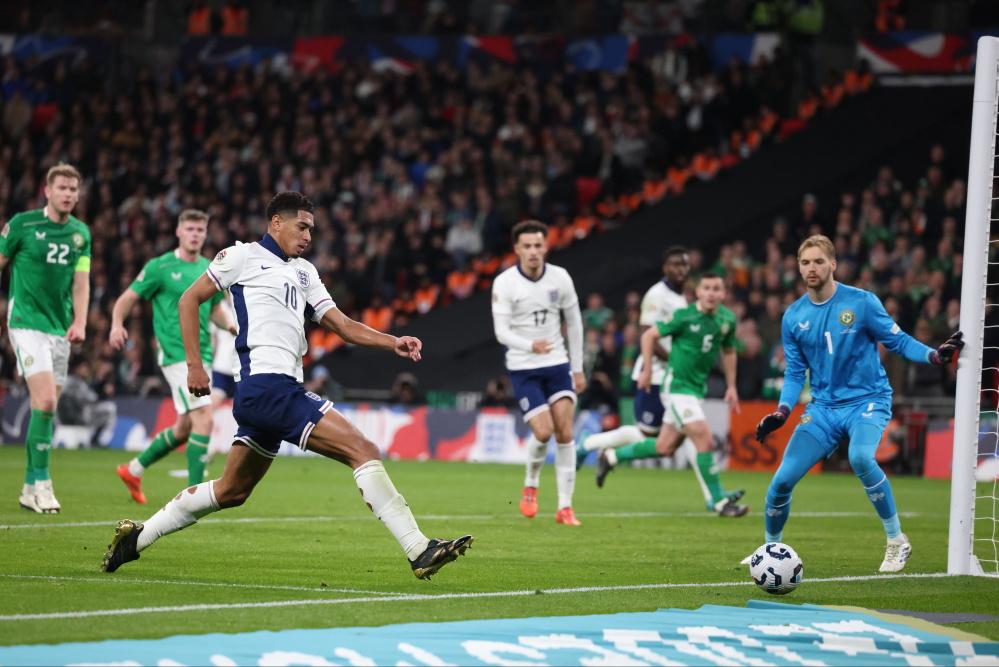 爱游戏地址-欧洲足球舞台上一场精彩对决引爆热议