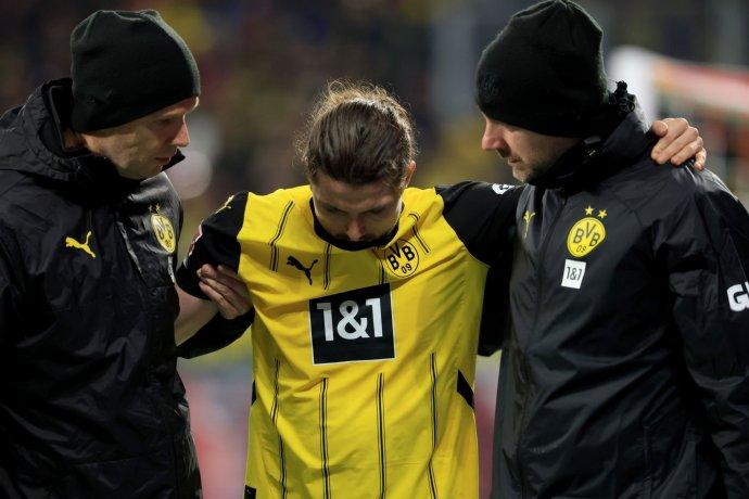 爱游戏馆-关于多特蒙德主帅深夜调整阵容,考验球员韧性的信息