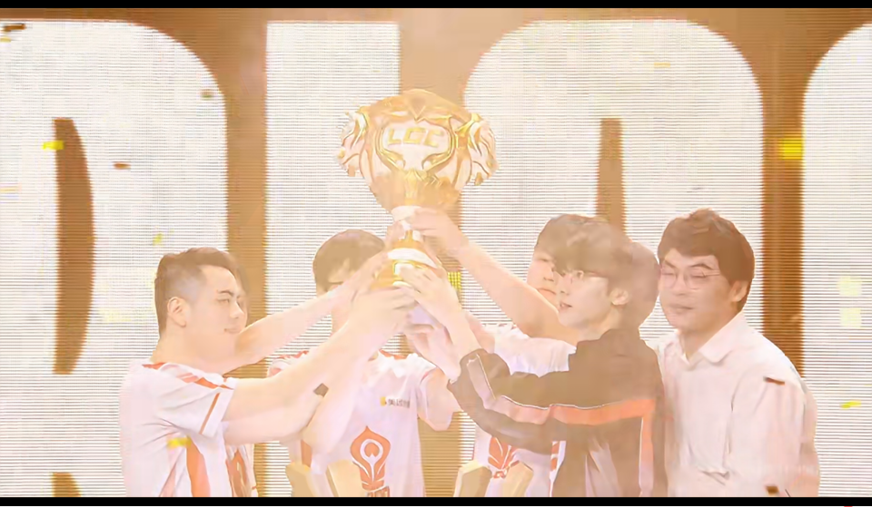 爱游戏网址-顶级赛事夺得冠军,实现完美收官