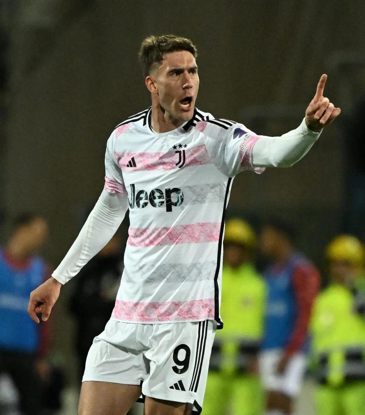 爱游戏亚洲官网-关于卡利亚里主帅赛后点名表扬，球队士气大增的信息