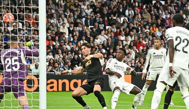 爱游戏网址-皇马中后卫因伤缺席比赛,球队稳固防线岌岌可危的简单介绍