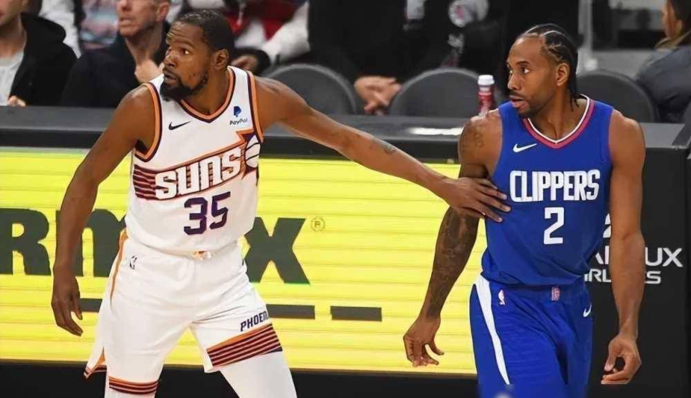 爱游戏网站入口-关于联赛中出现悬念，谁将脱颖而出的信息