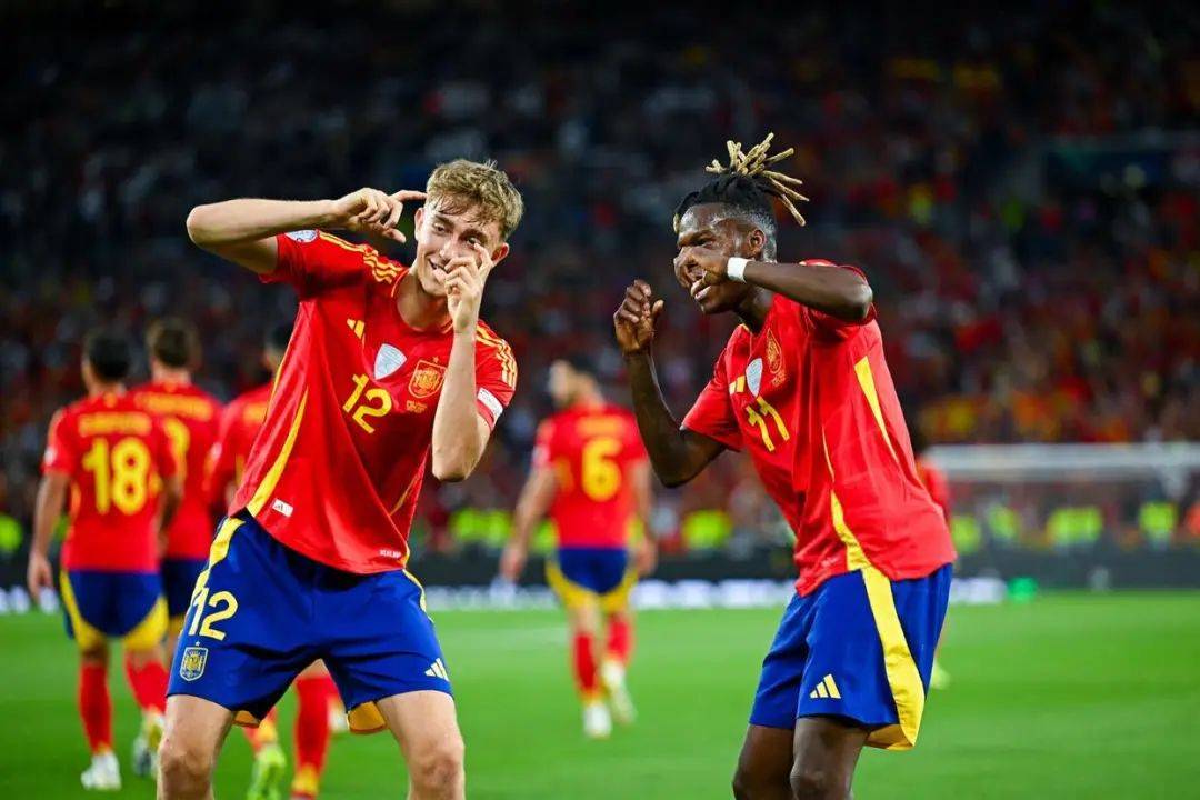 爱游戏app下载-欧国联比赛中葡萄牙队与法国队战平